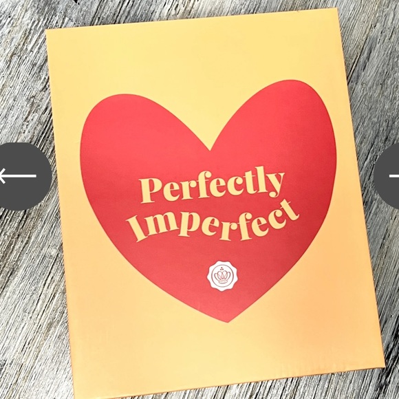 GLOSSYBOX HEART STORAGE KEEPSAKE BOX - Picture 8 of 8